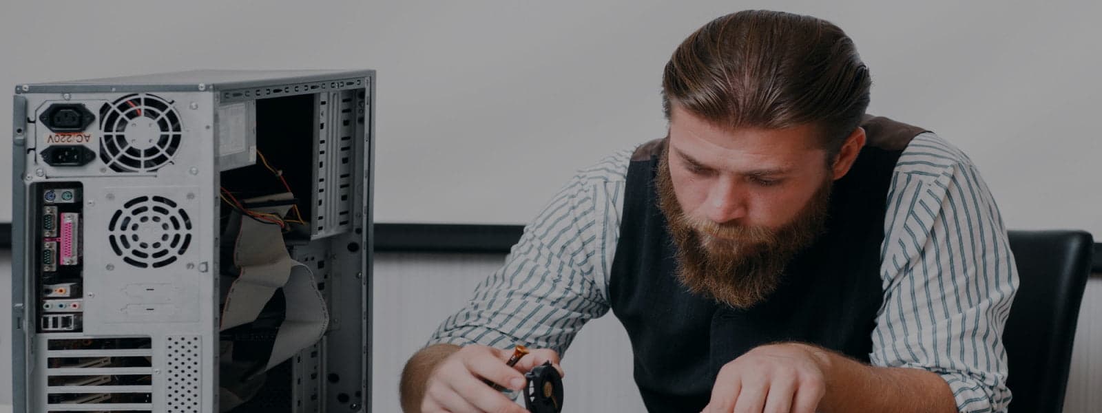 MANUTENÇÃO E SUPORTE EM INFORMÁTICA